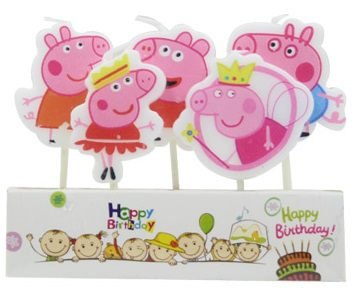 A Cute Peppa Pig Cake Topper