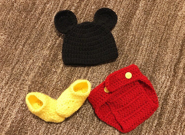 A Baby Shower Mickey Mouse Disney Gift Set