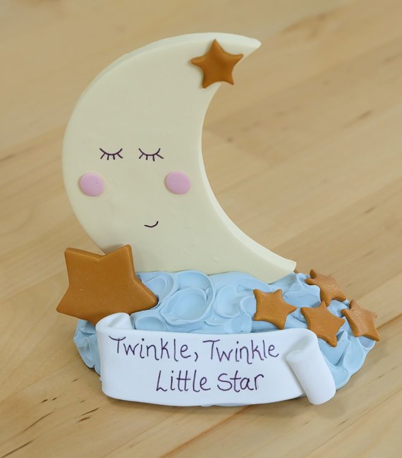 A Cute Twinkle Twinkle Little Star Cake Topper