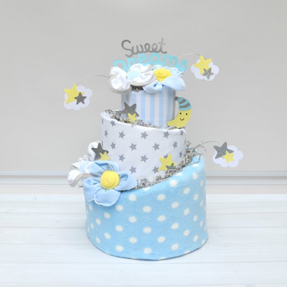 A Twinkle Twinkle Little Star Baby Shower Diaper Cake