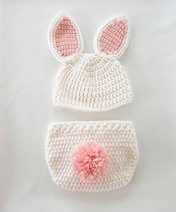 A Crochet Newborn Bunny Costume