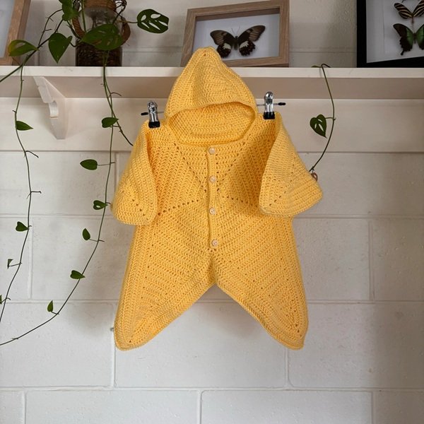 PDF pattern – Juni starsuit for newborn, 0-3 months and 3-6 months